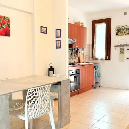 M428 - Marcelli, Bilocale Con Terrazzo A Due Passi Dal Mare 公寓 马瑟利